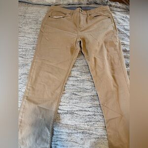 GAP Men's Khaki Chinos